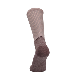 Merino Wandersocken rosa mit dunkelgrauer Unterseite und Ferse, gerippter Schaft