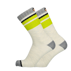 Weiße Laufsocken mit limettengrünen Streifen und grauer Zehenverstärkung, Paar