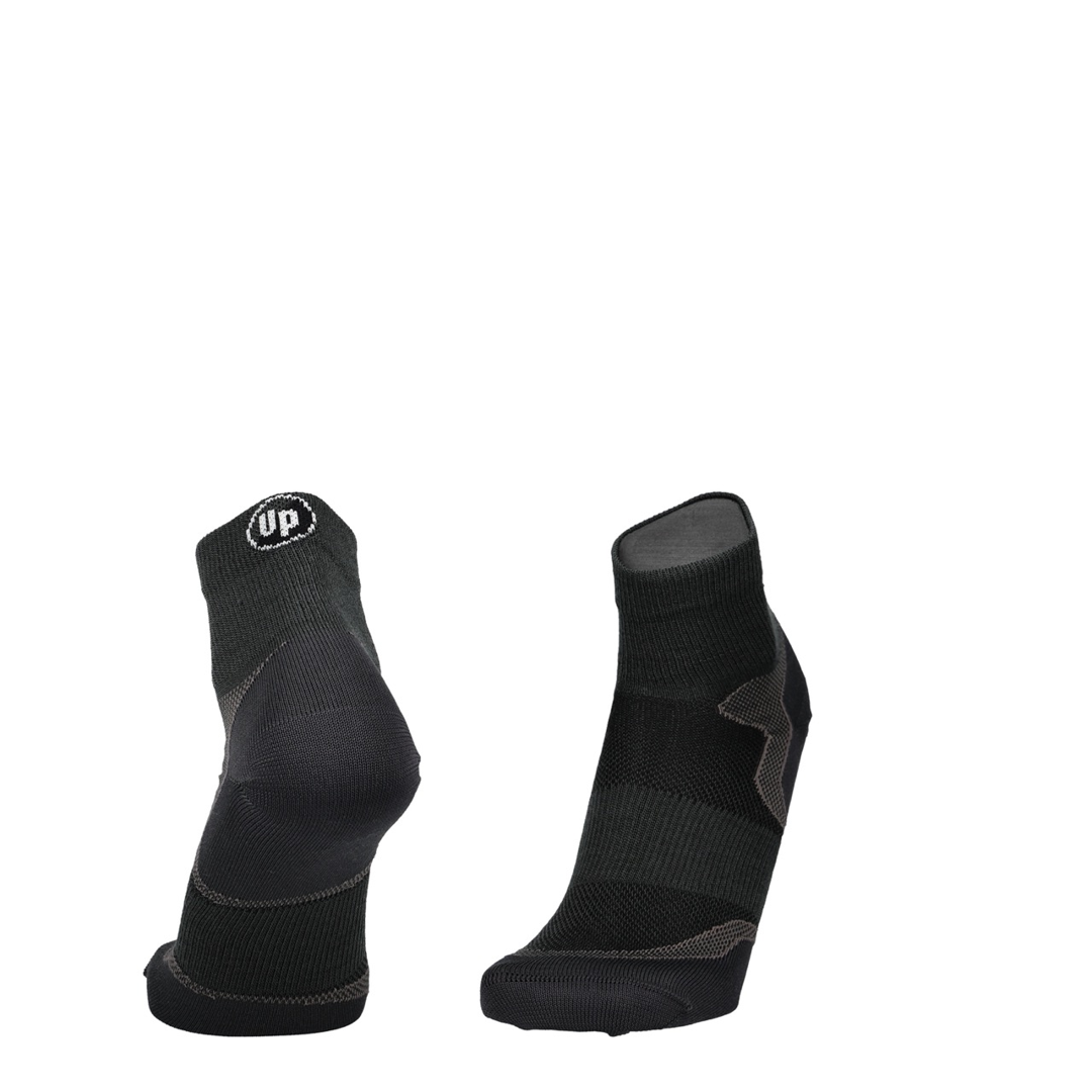 Graphitgrüne Merino Wandersocken mit verstärkter Ferse und geformter Zehe