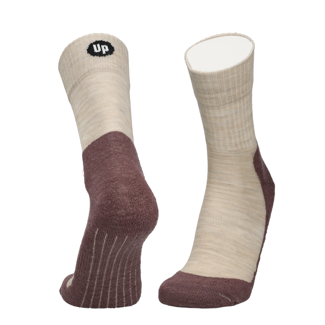 Wandersocken beige mit bordeauxroter Sohle und Zehe, Label oben