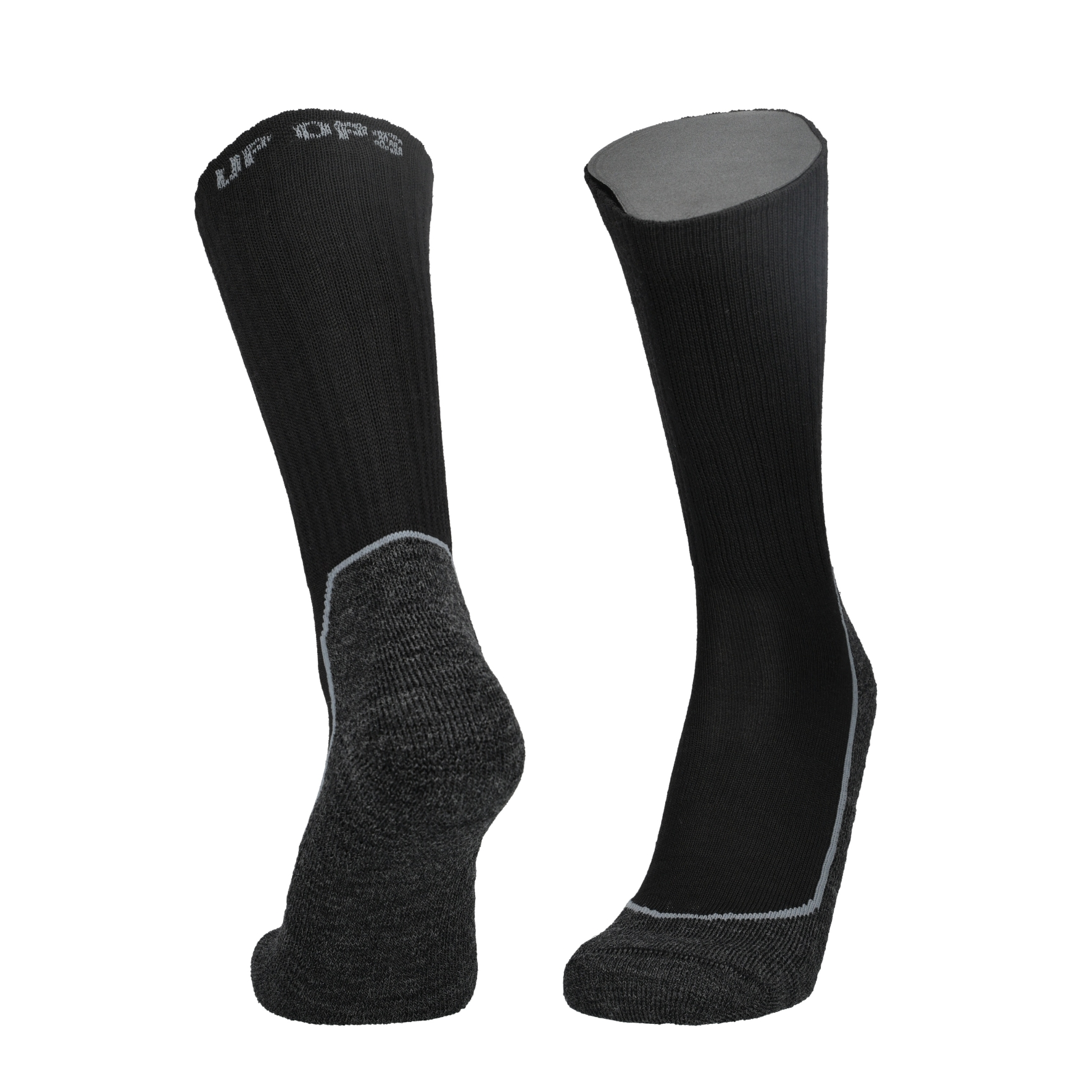 Schwarze Merinosocken mit grauer Zehe und Ferse, gerippter Oberseite und dunkler Sohlenzone