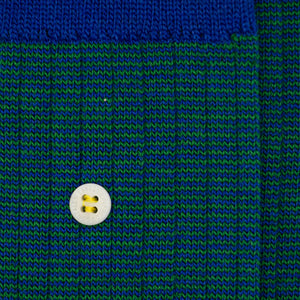 Cosy Merino Socken in Grün und Blau mit feinen Streifen und hochwertigem Design.